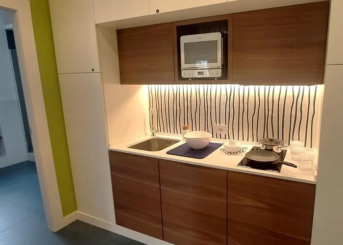 Casa Eduardo E Titina *