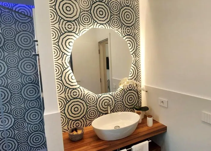 Casa Eduardo E Titina *